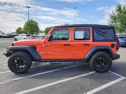 Used 2018 Jeep Wrangler Unlimited Sport AWD/4WD image 13