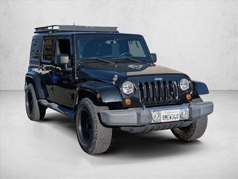 Used 2013 Jeep Wrangler Unlimited Sahara w/ Connectivity Group image 3