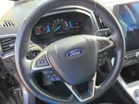 Used 2022 Ford Edge Titanium AWD/4WD image 14