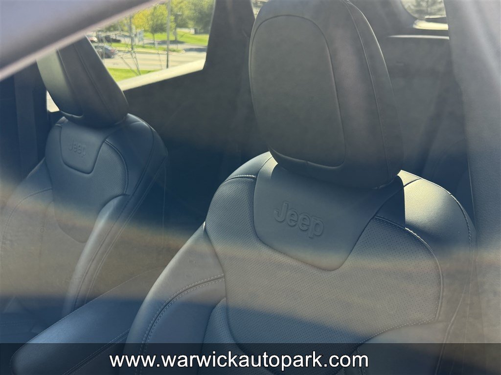 Used 2020 Jeep Cherokee Limited AWD/4WD image 5