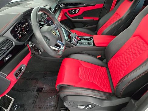 Used 2022 Lamborghini Urus AWD/4WD image 10