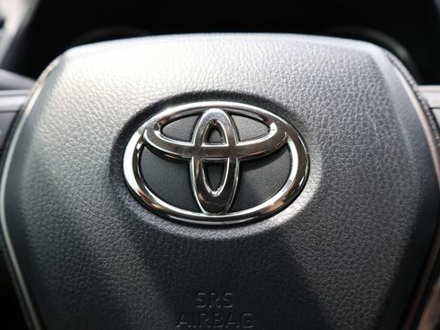 Used 2021 Toyota Camry SE FWD image 26