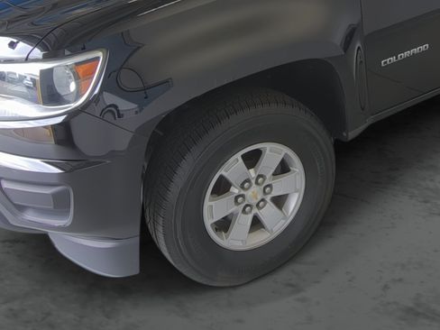 Used 2019 Chevrolet Colorado W/T w/ WT Convenience Package RWD image 7