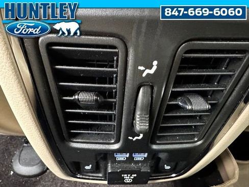 Used 2017 Jeep Grand Cherokee Limited AWD/4WD image 15