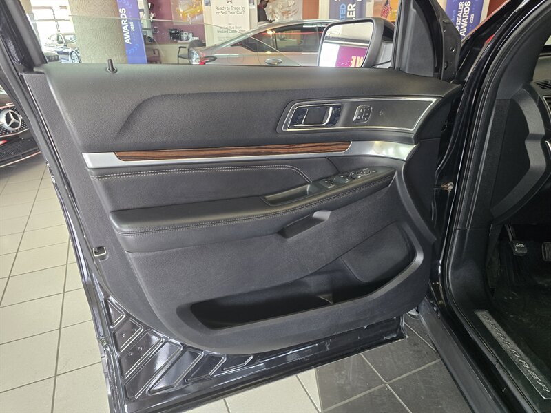Used 2019 Ford Explorer Limited w/ Class III Trailer Tow Package AWD/4WD image 7