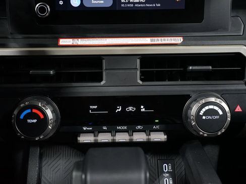 Certified 2025 Toyota Tacoma SR image 21