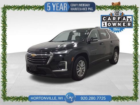 Used 2023 Chevrolet Traverse LT image 1