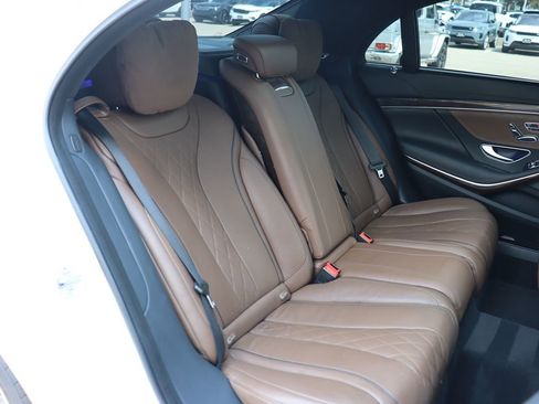 Used 2018 Mercedes-Benz S 560 4MATIC Sedan image 41