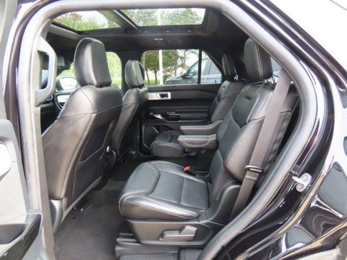 Certified 2023 Ford Explorer ST w/ Equipment Group 401A image 19