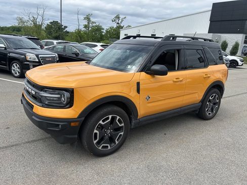 Used 2022 Ford Bronco Sport Outer Banks w/ Tech Package AWD/4WD image 3