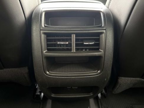 Certified 2024 Cadillac XT5 Premium Luxury AWD/4WD image 33