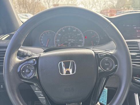 Used 2017 Honda Accord Sport image 15