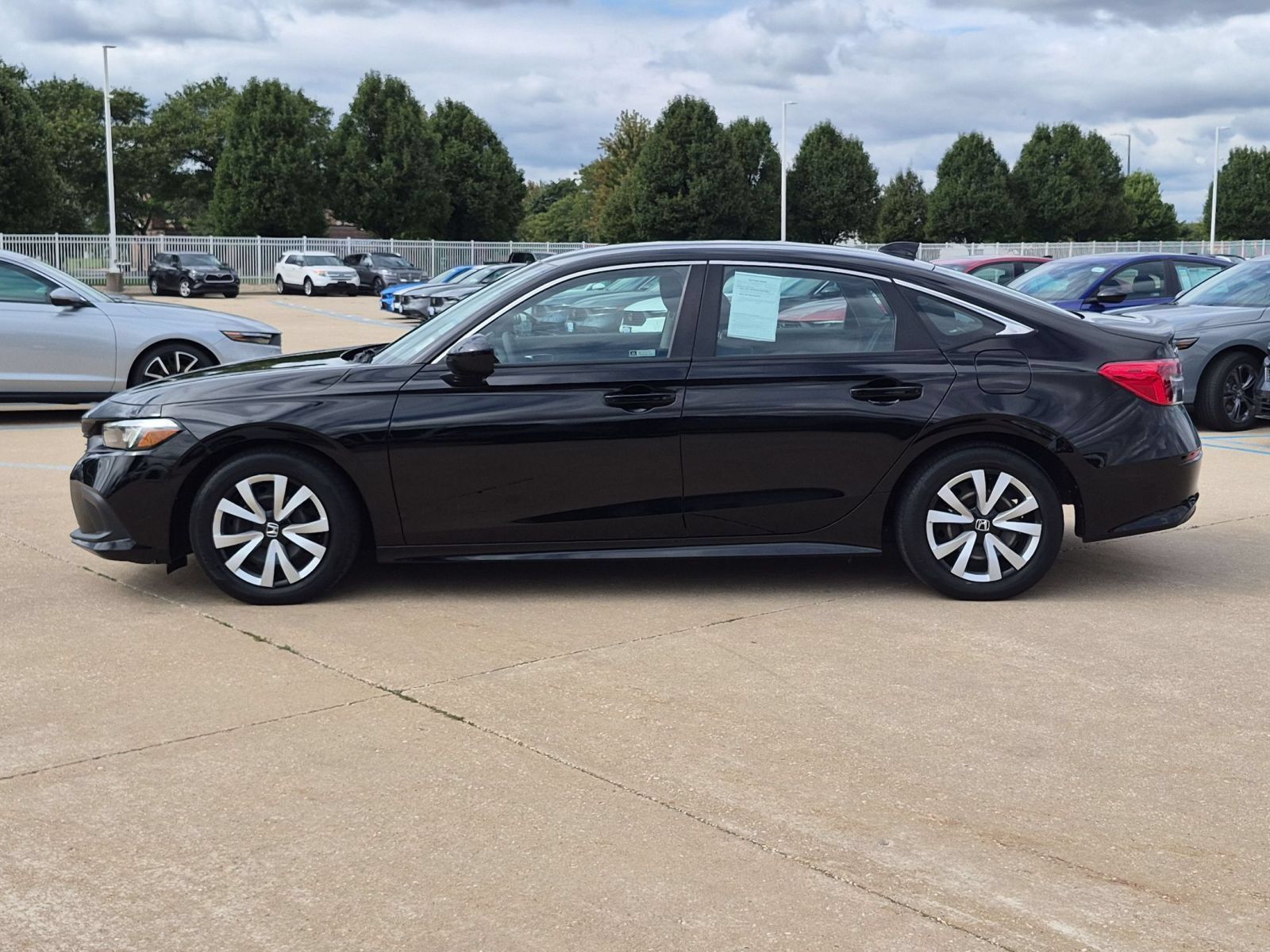 Used 2024 Honda Civic LX image 9