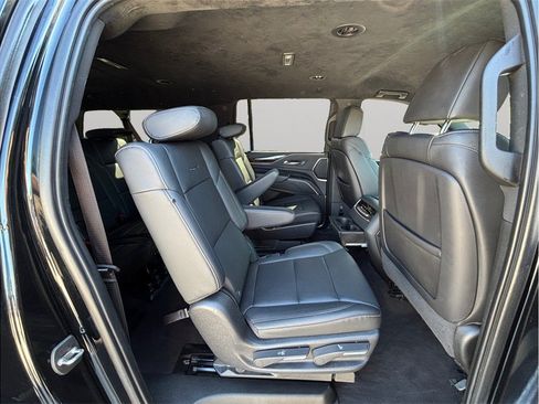 Used 2022 Cadillac Escalade ESV Luxury RWD image 48