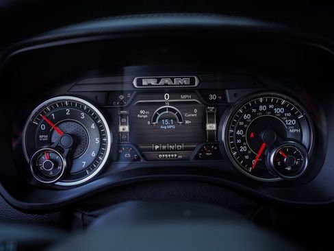 Used 2020 RAM 1500 Laramie image 26