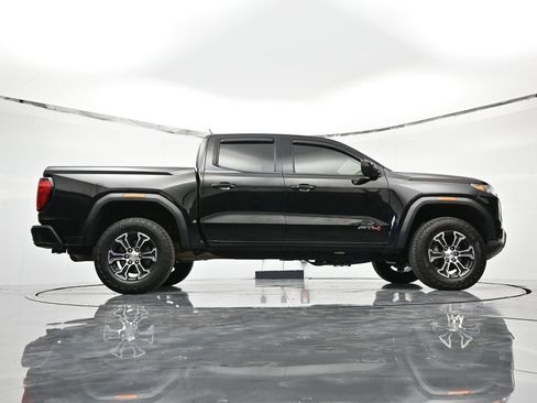 Used 2024 GMC Canyon AT4 w/ Technology Package image 39