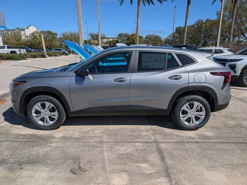 New 2026 Chevrolet Trax LS image 5