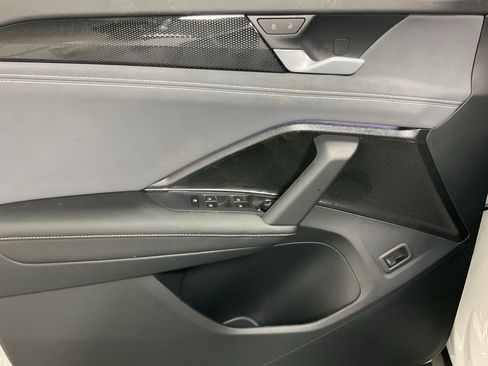 New 2026 Volkswagen Tiguan SE AWD/4WD image 15