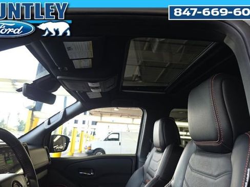 Used 2025 Nissan Frontier PRO-4X w/ Pro Premium Package image 11