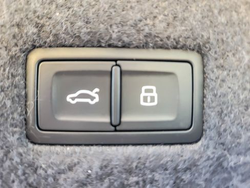 Used 2023 Lamborghini Urus Performante image 21