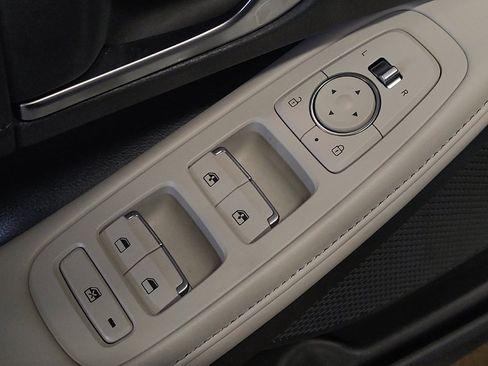 Used 2022 Hyundai Sonata Limited FWD image 27
