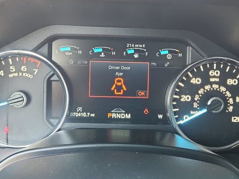 Used 2019 Ford F150 Platinum w/ Equipment Group 701A Luxury AWD/4WD image 14