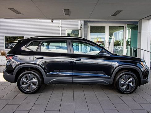 New 2026 Volkswagen Taos S image 19