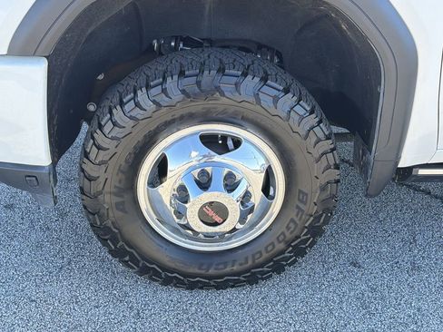 Used 2023 GMC Sierra 3500 Denali image 32
