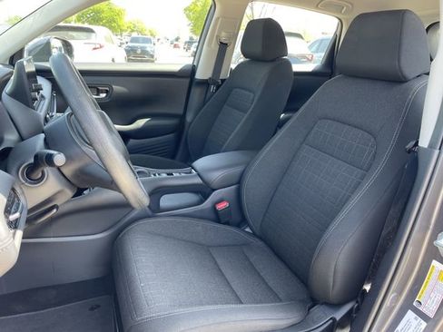 Used 2025 Honda HR-V LX image 23