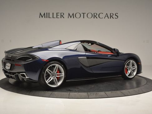 Used 2019 McLaren 570S Spider RWD image 8