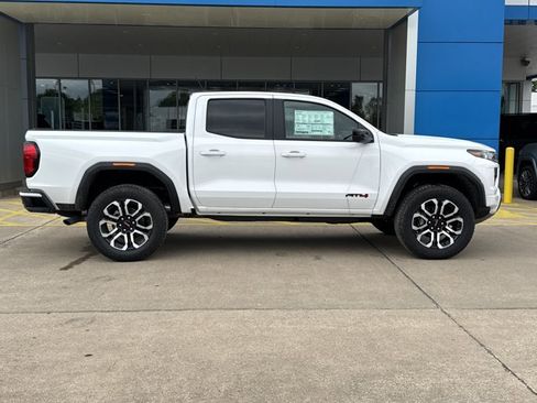 New 2026 GMC Canyon AT4 w/ Technology Plus Package AWD/4WD image 2