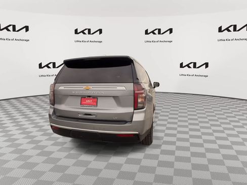 Used 2023 Chevrolet Suburban LT AWD/4WD image 7