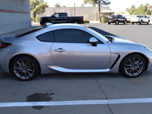 Used 2023 Subaru BRZ Premium RWD image 9