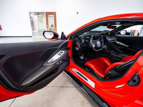 Used 2024 Chevrolet Corvette Stingray Coupe w/ Z51 Performance Package image 36