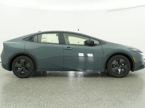 New 2026 Toyota Prius LE image 27