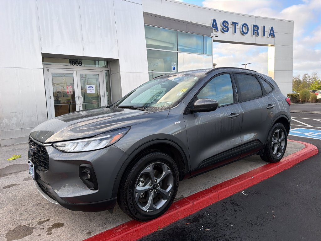 Used 2025 Ford Escape ST-Line Select AWD/4WD image 8