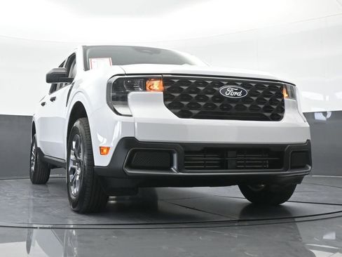 Used 2025 Ford Maverick XLT w/ Equipment Group 302A AWD/4WD image 65