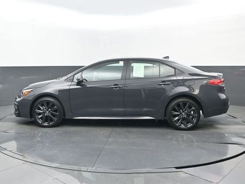 Used 2025 Toyota Corolla SE image 20