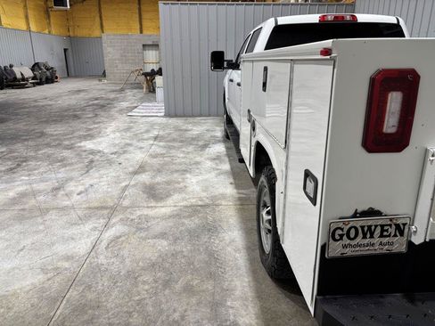 Used 2019 Chevrolet Silverado 2500 W/T w/ WT Convenience Package AWD/4WD image 9