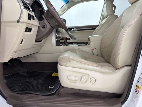 Used 2018 Lexus GX 460 Premium w/ Premium Package AWD/4WD image 14