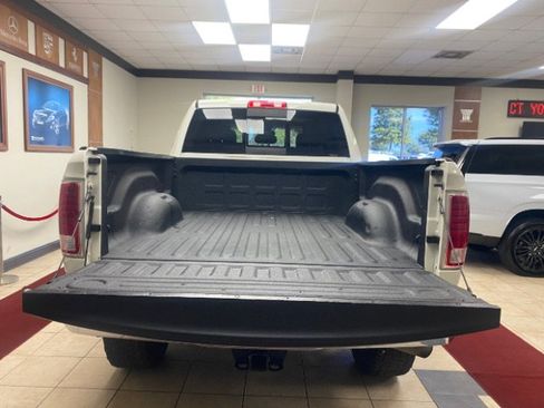 Used 2018 RAM 2500 Laramie w/ Convenience Group AWD/4WD image 6