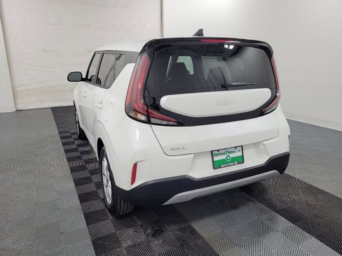 Used 2025 Kia Soul S image 5