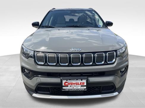 Used 2022 Jeep Compass Limited AWD/4WD image 18