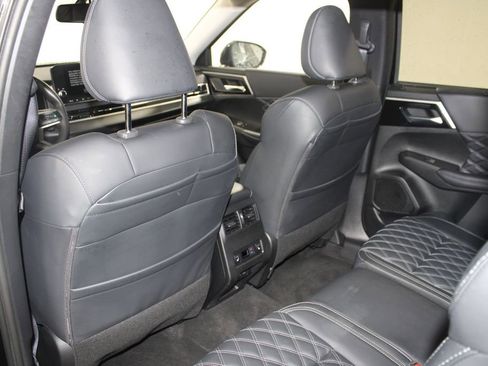 Used 2024 Mitsubishi Outlander SEL image 26