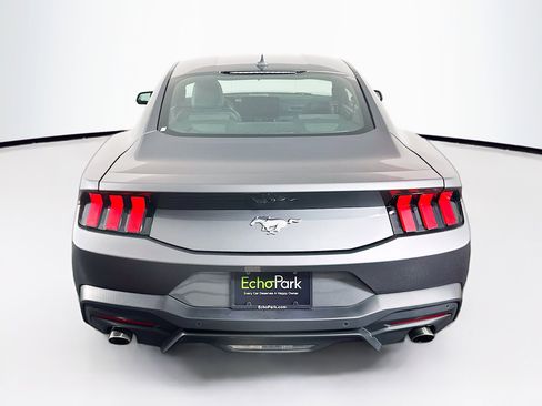 Used 2024 Ford Mustang Coupe RWD image 7