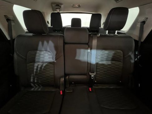 Certified 2025 Nissan Pathfinder SV image 26