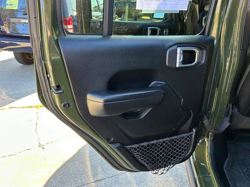 Certified 2021 Jeep Gladiator Sport image 9