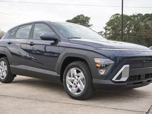 New 2026 Hyundai Kona SE FWD image 2