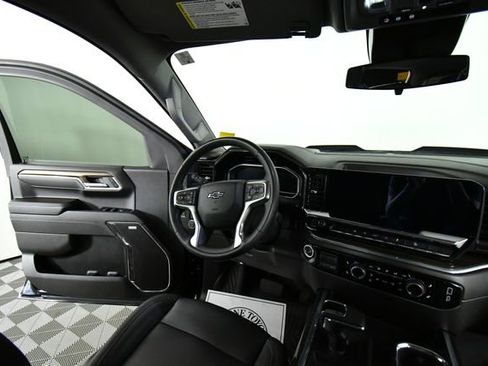 Used 2024 Chevrolet Silverado 1500 LT Trail Boss w/ Convenience Package II image 20