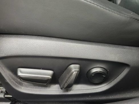 Used 2023 Toyota Prius XLE FWD image 13